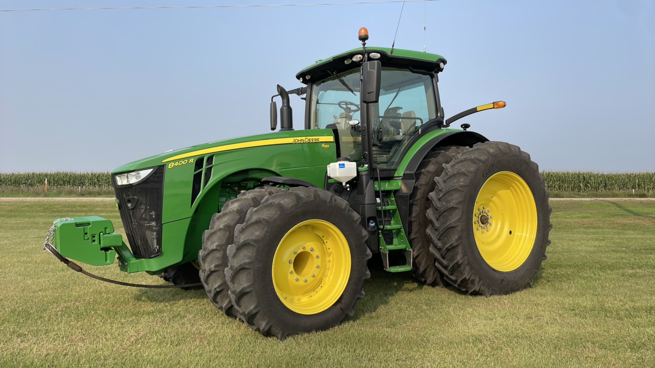 2017 John Deere 8400R